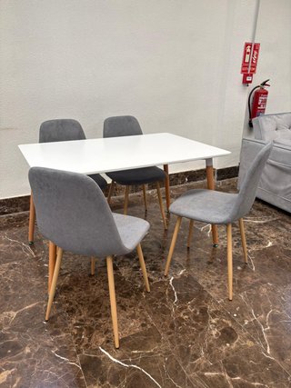 Pack Comedor Nórdico: Mesa y 4 Sillas Tapizadas!!