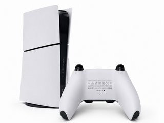 PlayStation 5 + 2 Mandos DualSense