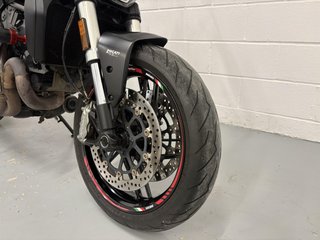 DUCATI MONTER 821