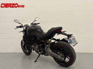 DUCATI MONTER 821