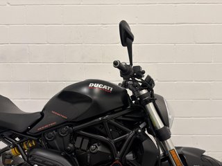 DUCATI MONTER 821