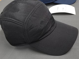 Gorras Beretta Negra y Azul, nuevas, con etiquetas