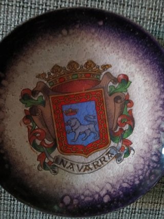 Plato esmaltado Escudo de Navarra