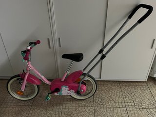 Bicicleta infantil rosa con ruedas de 12 pulgadas