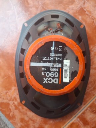 Altavoces Hertz 6x9