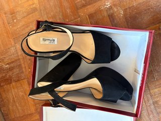 Zapatos de tacón Fórmula Joven negros