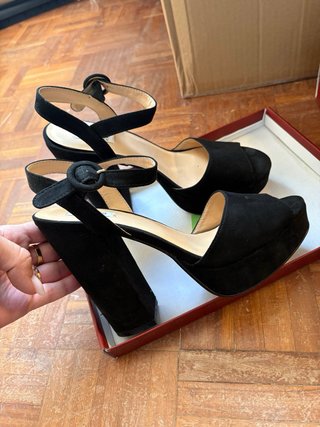 Zapatos de tacón Fórmula Joven negros