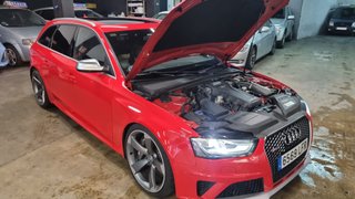 Audi RS4 2014