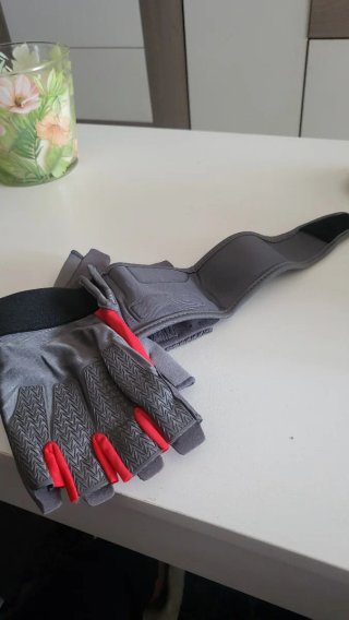 Guantes grises y rojos talla L
