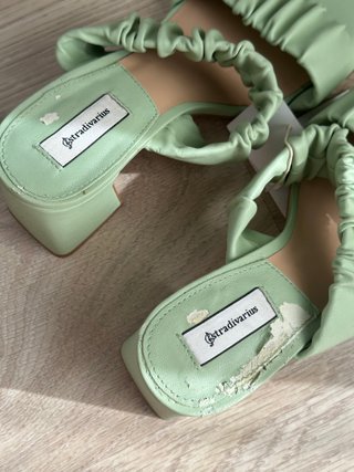 Sandalias tacón verde Stradivarius talla 37