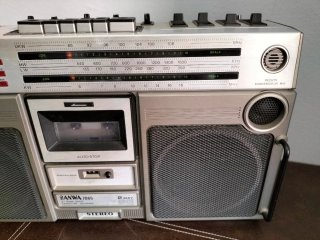 INCREÍBLE  Sanwa 7065 Radio cassette boombox