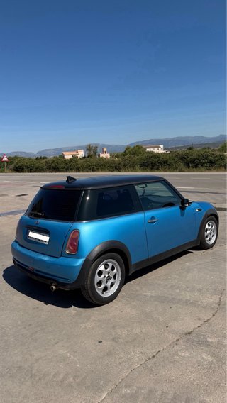 MINI one 2004