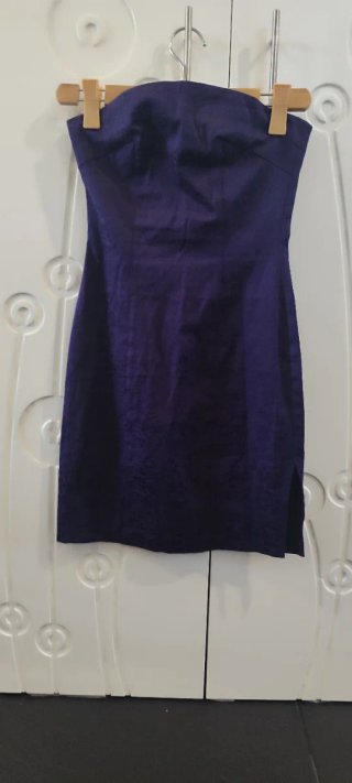 Vestido Morado Jacquard Efecto Serpiente