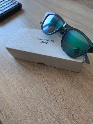 Gafas de sol niño Hawkers negras y verdes