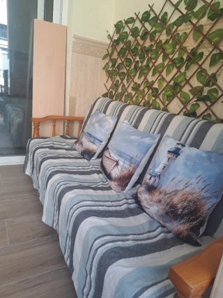 Sofá Cama 3 Plazas .