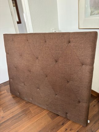 Cabecero de cama tapizado marrón