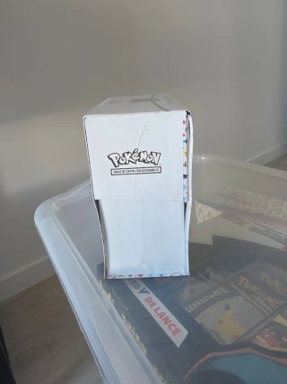 Caja Entrenador Élite Pokémon 151 Español