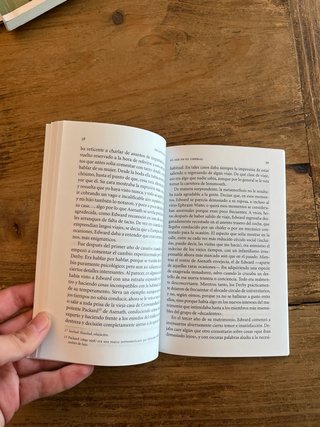 Libro Relatos espectrales Vicens Vives