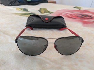 Gafas Ray-Ban Ferrari Negras y Rojas