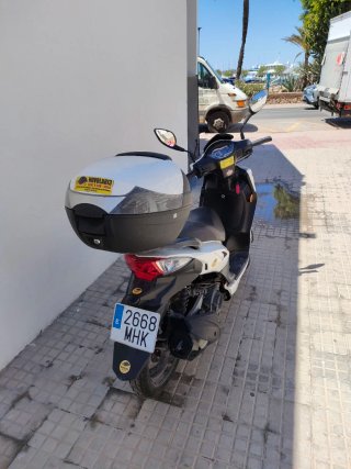Moto SYM Symphony 125cc Scooter