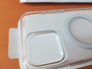 Funda iPhone 16 Pro MagSafe Transparente