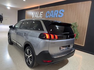 Peugeot 5008 2021