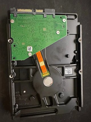Disco Duro Seagate BarraCuda 2TB SATA 3 L72V2E