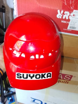 Casco de moto rojo SUYOKA