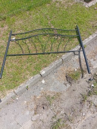 Cabecero de forja negro