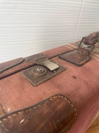 Maleta vintage: lienzo y cuero