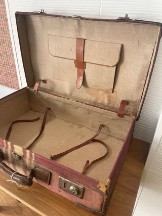 Maleta vintage: lienzo y cuero