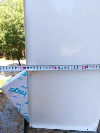 Tapa metálica cuadro eléctrico HAGER