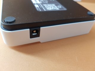 APC Back-UPS Connect Mini SAI Router