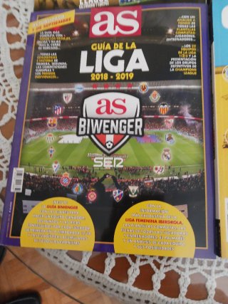 Guias de futbol varias temporadas.