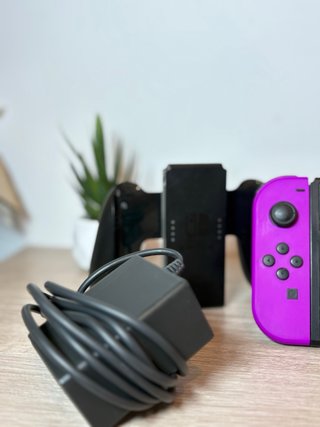 Nintendo Switch v1 (2017)