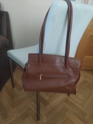 Bolso marrón de piel