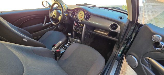 MINI Cooper British Racing Green