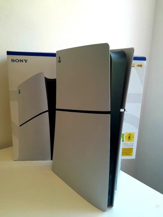 Pack PS5 Slim 1TB + Juegos y Accesorios