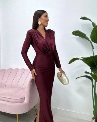 Vestido burdeos midi con piel sintética