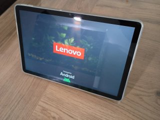 Tablet Lenovo Tab 10.1 + Funda Transparente