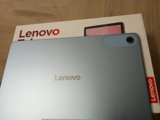 Tablet Lenovo Tab 10.1 + Funda Transparente