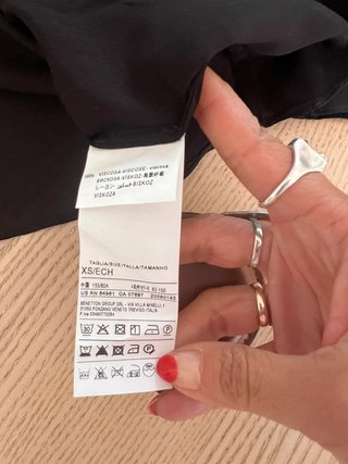 Sisley Blusa Negra Asimétrica Volantes 100% Viscosa NWT 39€