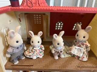 Casa Sylvanian Families con figuras
