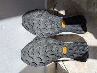 Zapatillas trail Nnormal Kjerag 01