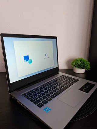 Acer Aspire 1 - Como nuevo