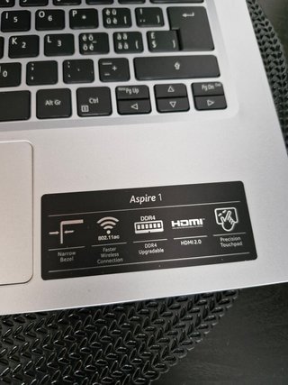 Acer Aspire 1 - Como nuevo