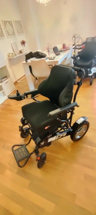 Silla de ruedas eléctrica modelo SPA