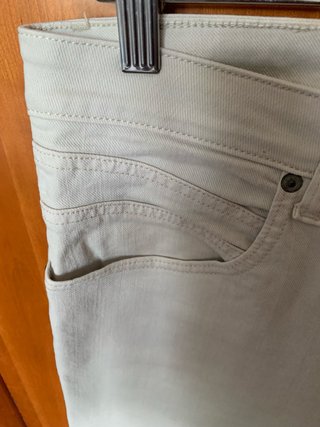 Pantalón beige Indi&Cold mujer talla 44