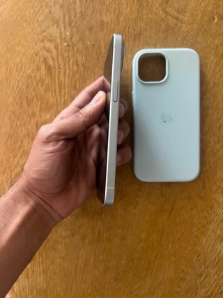 iPhone 15  128gb