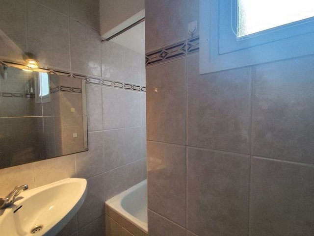 Piso en venta en Sants en Barcelona - Imagen 3